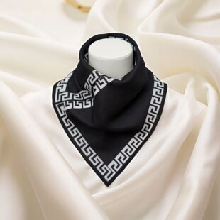 Autumn and Winter Triangle Scarf Women's Houndstooth Style Elegant All-match Knitted Scarf Men's Cold-proof Warm Neck Protecting Collar False Collar