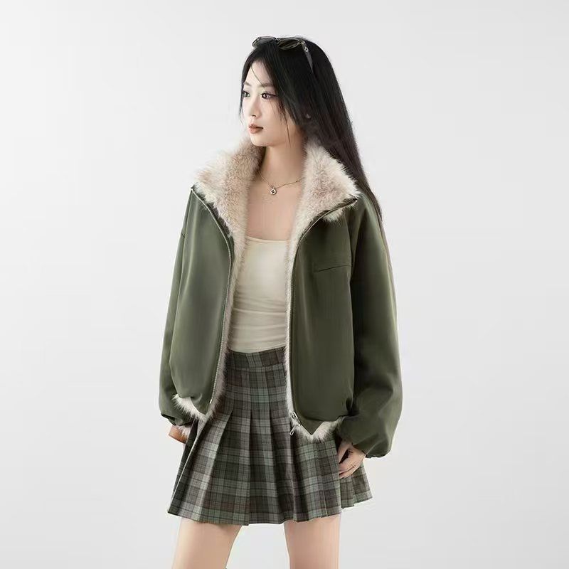 25 Autumn and Winter New Style Reversible Eco-Friendly Fur Parka Fur Outwear Short Thickeneded Winter Outwear for Women