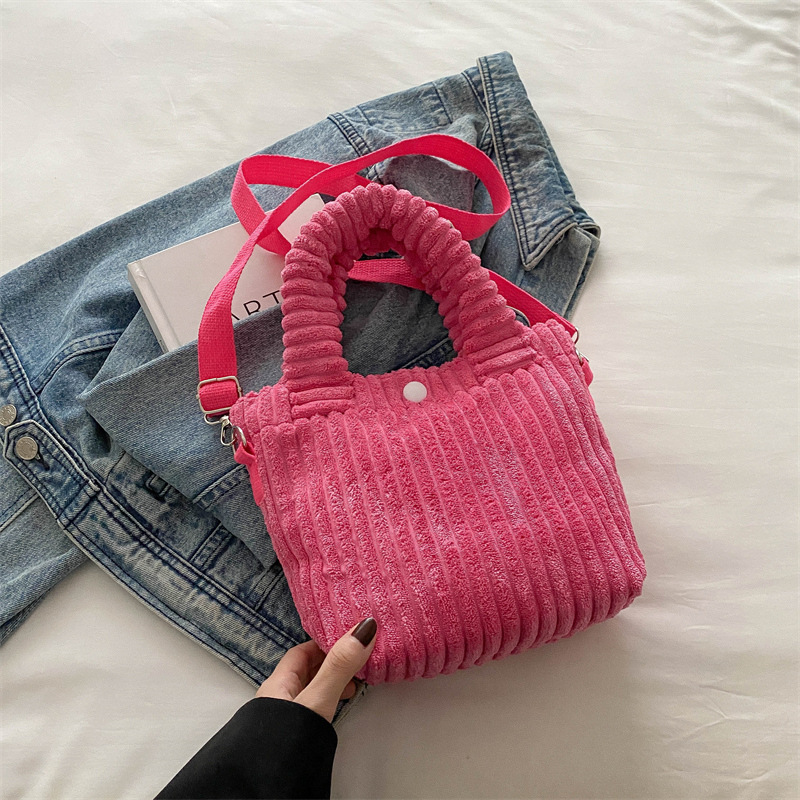 Otoño y invierno nuevos productos de diseño Nichozhong pozos de cordillera bolsas de algodón lindas bolsas de mano chic bolsas de hombro