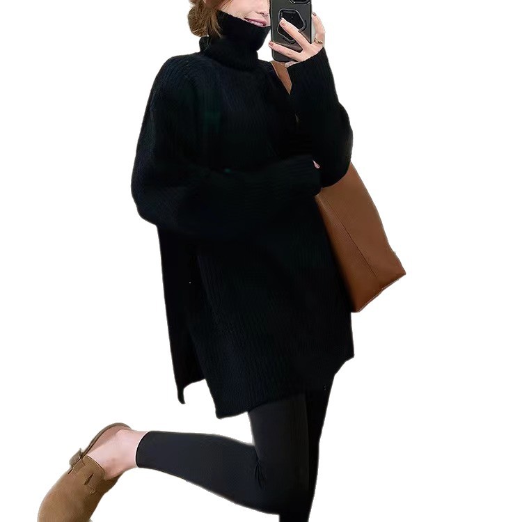 나른한 느낌의 디자인감 트임 커버 스웨터녀 2025 가을/겨울 터틀넥 루즈핏