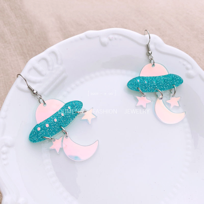 Creative mint brand elegant earrings