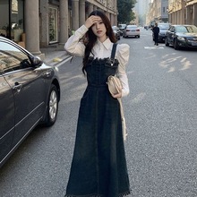 牛仔背带连衣裙女秋冬新款小众设计感韩版复古收腰抹胸毛边长裙子