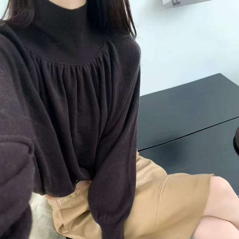 In-Stock Elegant High-Neck Pleated Knit Sweater for Women, Autumn 2026, Long Sleeve Lantern Sleeve Fashionable Base Shirt, Soft Knit