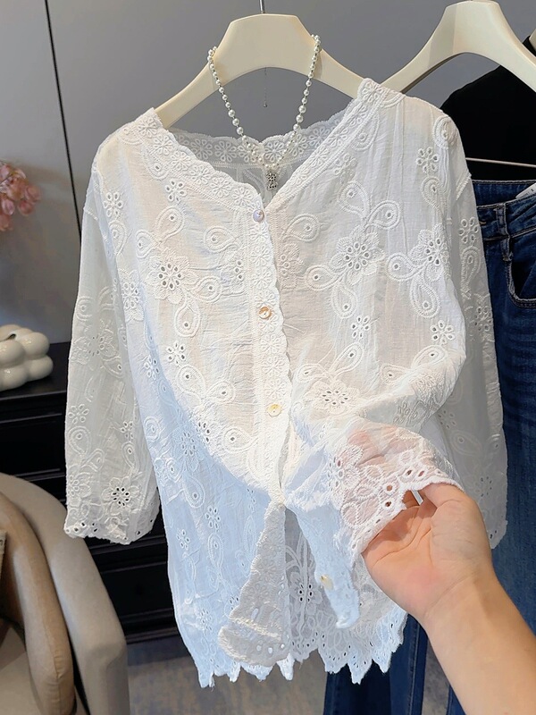 韓国レースジャカード刺繍七分袖シャツ女性用夏の見栄えの良いファッショナブルな年齢を軽減するルーズでシックな日焼け止めトップ|undefined
