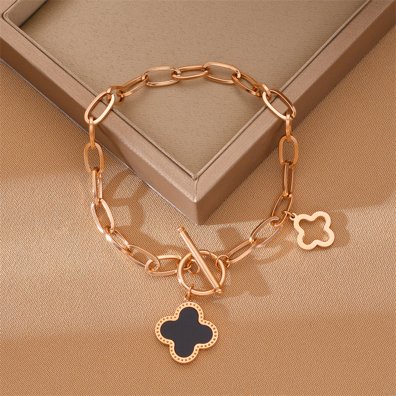 Nueva pulsera de acero de titanio de Sansheng III cuatro hojas mujeres no se desvanecen la línea de moda coreana pulsera de acero de titanio joyería