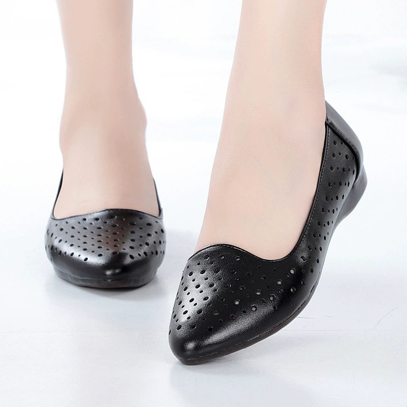 Summer big shoes for leather shoes for mother, breathable sandals, plus size