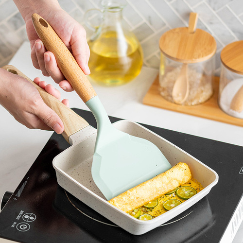 Wooden handle silicone tamagoyaki spatula non-stick pot silicone wide mouth frying spatula household high temperature resistant kitchen silicone frying spatula