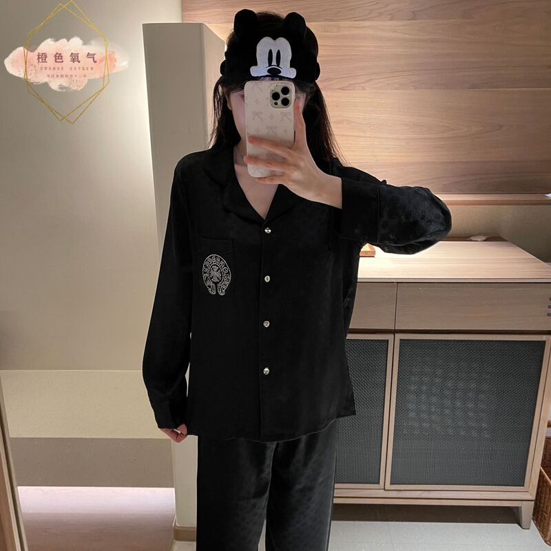 Rebellious Daughter: High-End Luxury Niche Shirt Collar Ice Silk Long-Sleeve Pajama Set with a Slimming Effect