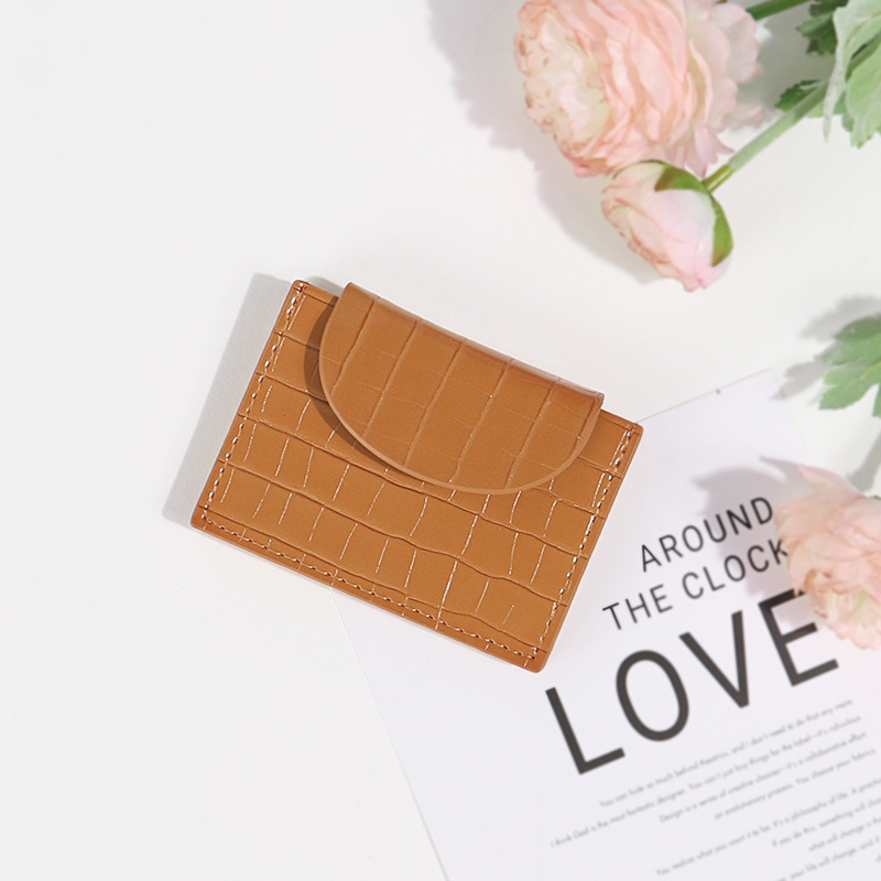 Cartera corta de cuero de camarón para mujer 2023 nuevo titular de tarjeta plegable ultrafino suave pu pequeño simple cartera de mujer