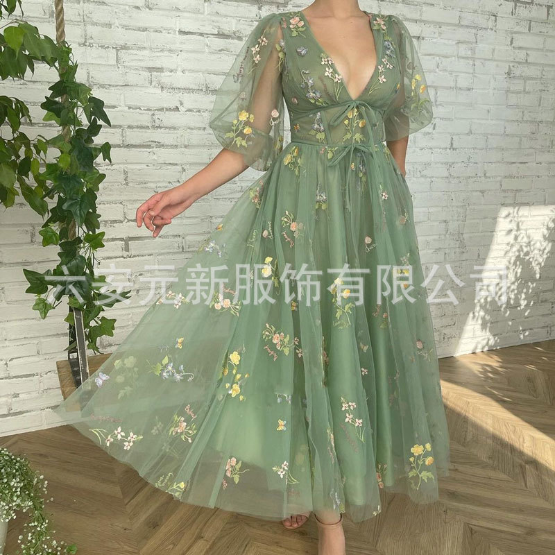 Comercio exterior europeo y americano Amazon AliExpress deseo estación independiente verde bordado encaje de media longitud vestido de bola profundo cuello en V