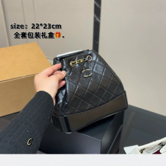 C家の小さい香風の経典のタイプの放浪の双肩の真皮の菱格の金銀のチェーンの放浪のバケツは双肩を包みます