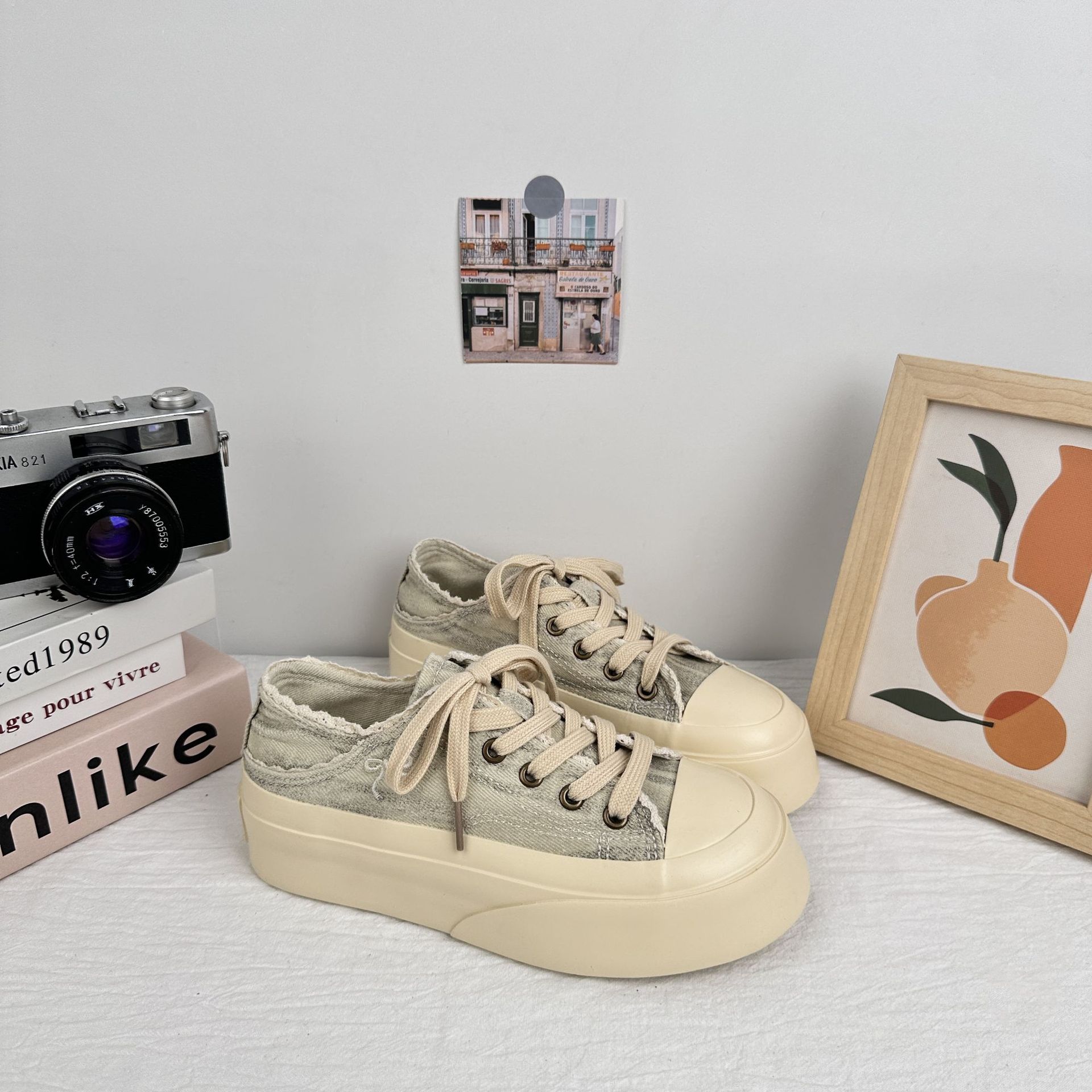 Zapatos de lona de onda lejana, zapatillas de nicho, zapatos de mujer de verano, zapatos casuales, niños 2025, nuevos zapatos blancos explosivos