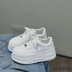 轻便舒适小白鞋女2025年春季新款真皮厚底小个子增高休闲运动板鞋