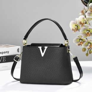 �羳����ŮС���߼��������ͨ���ϰ�Ů���|�ٴ������б���K���