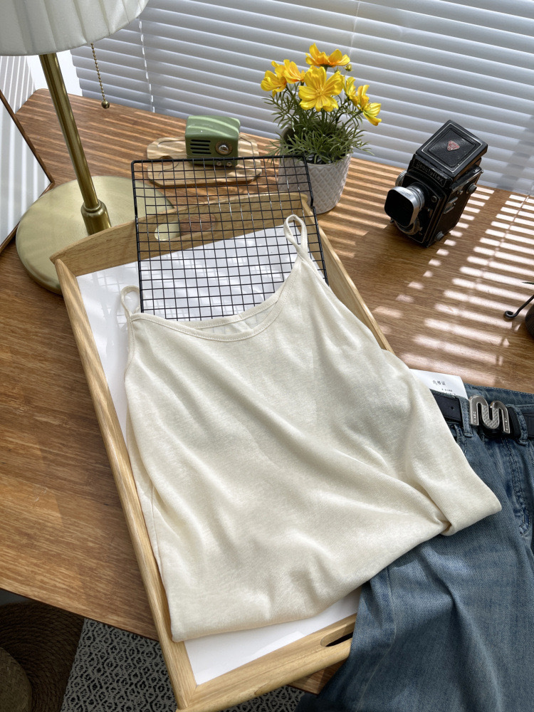 Apricot suspender (will be transparent and don't take pictures)