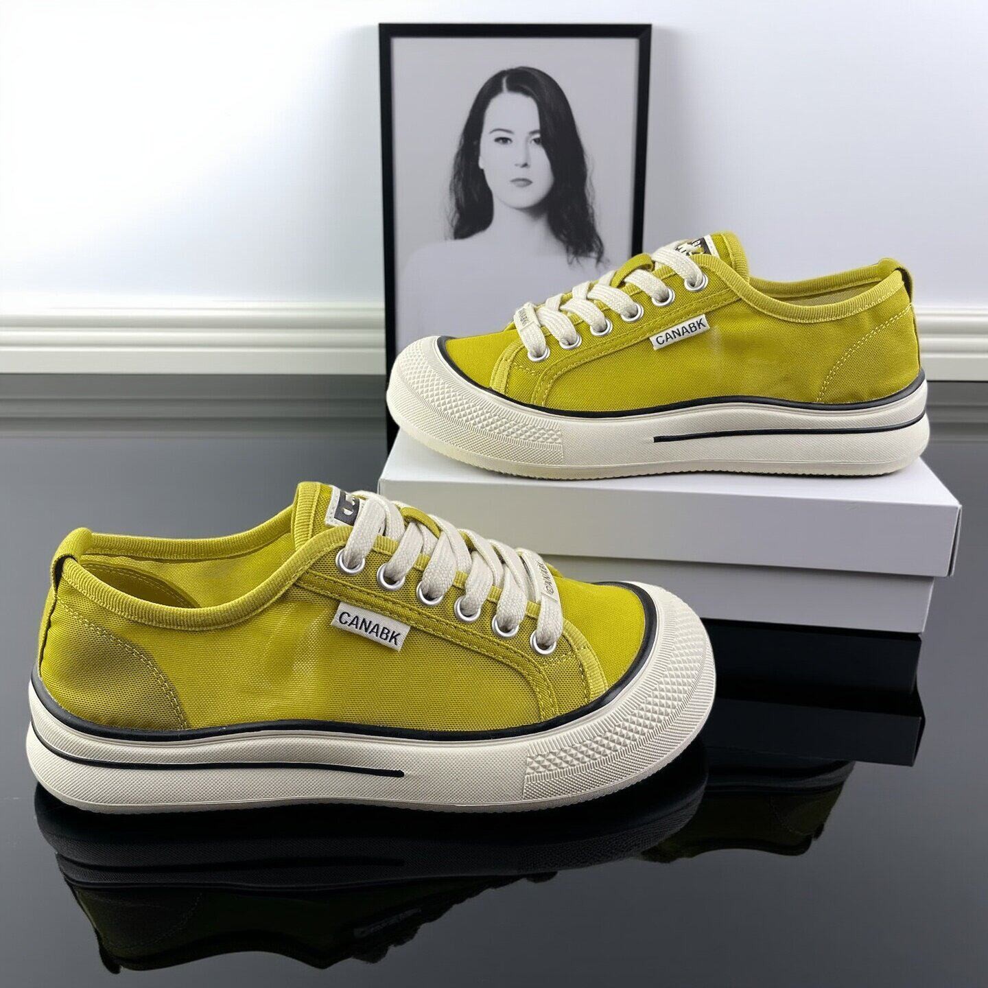 2026 nuevo estilo coreano de zapatos de lona de suela gruesa para mujeres clásicas retro redondeas lazos pequeños zapatos blancos zapatos de lona casuales
