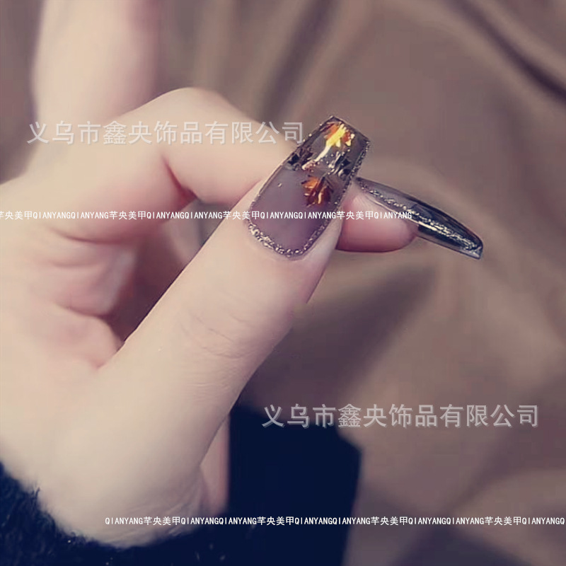 Demi-season nail stickers