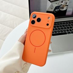 适用iPhone17手机壳精孔液态硅胶磁吸苹果16触控AI按键细磁保护套