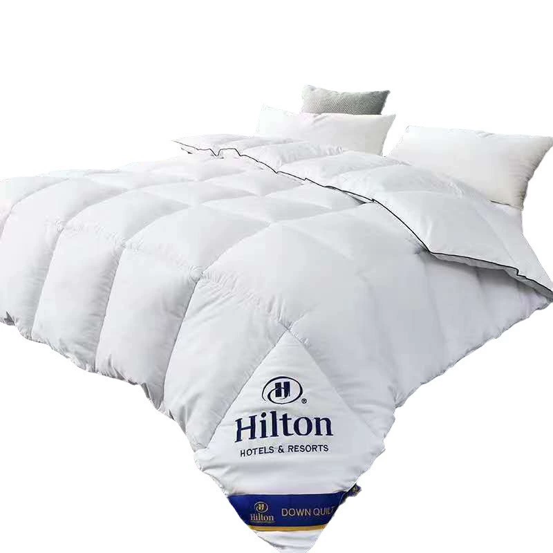 Плюшевое подарочное одеяло Velvet, 200×230 см, наполнитель Down‑cotton, подарочная коробка на осень демисезон