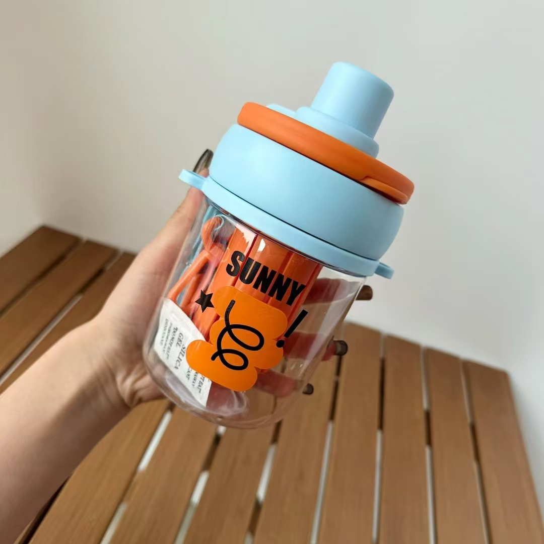 Nuevo vaso de plástico simple lindo y pequeño, mini estudiante, hervidor portátil, taza de paja, taza de mano de pareja, taza de agua