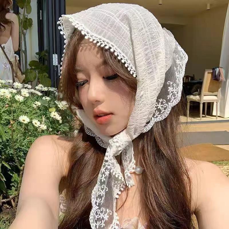 Off-white lace headscarf