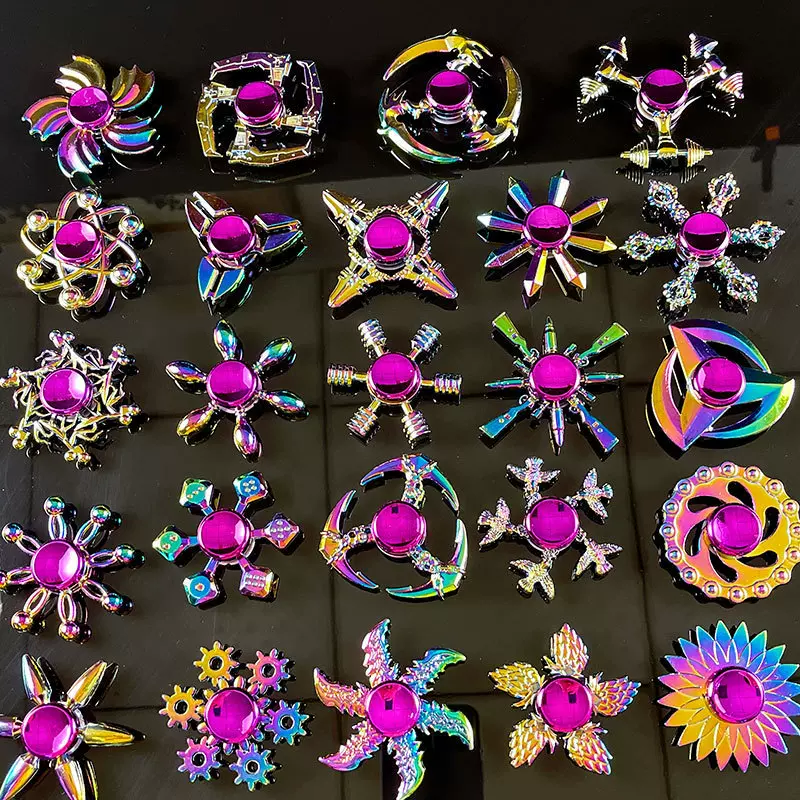 双层烤漆指尖陀螺炫酷陀螺铁盒包装多种款式混发手指陀螺解压玩具