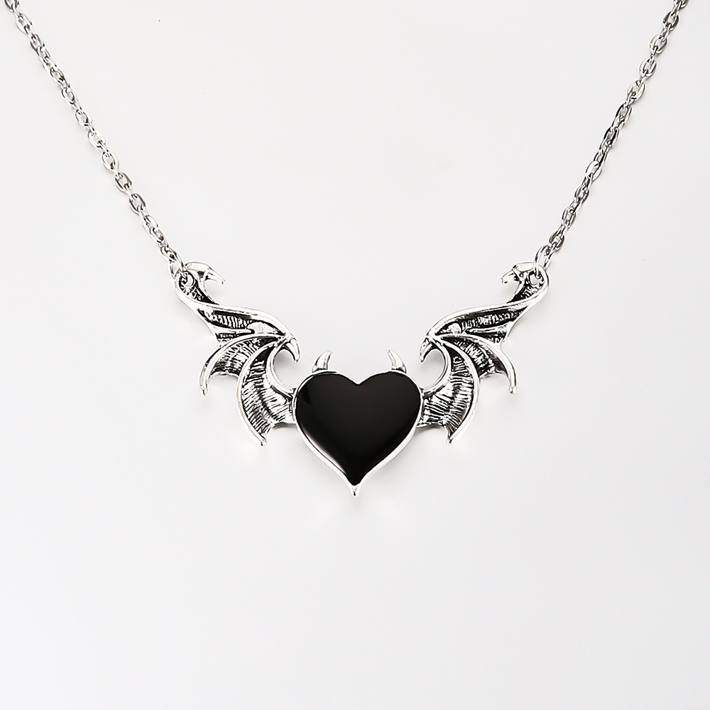 new retro gothic demon wings heart-shaped dripping oil necklace wholesale nihaojewelry