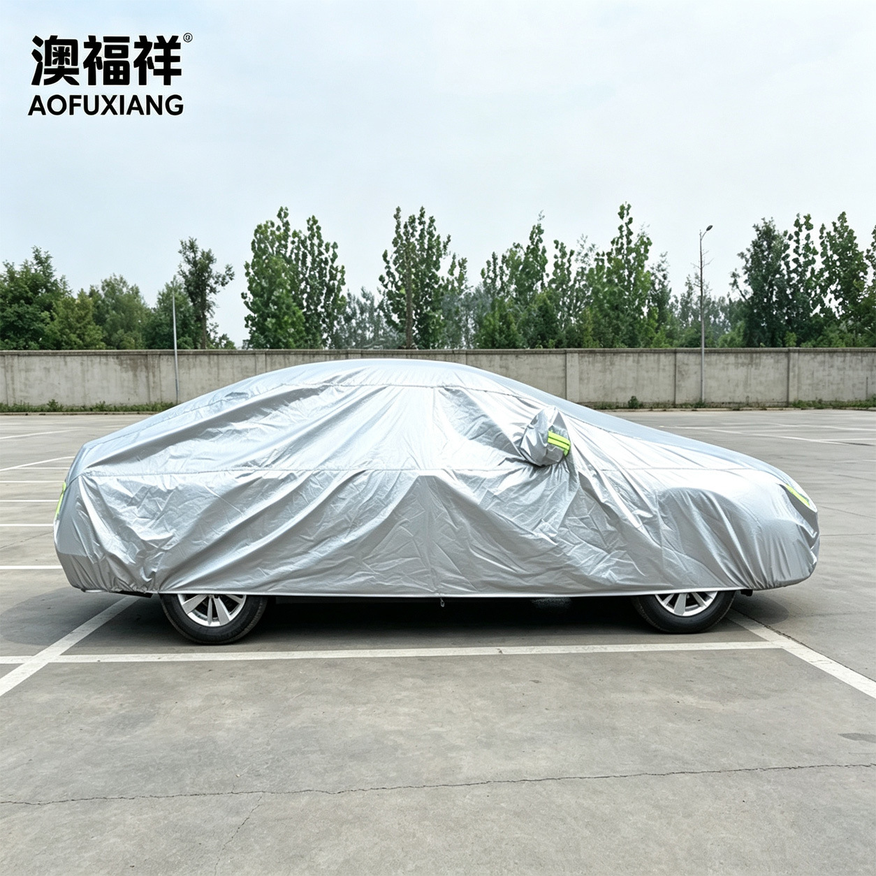 Custom-made car covers, made with thickened Oxford cloth, offering sun and rain protection, with reflective strips, suitable for all seasons