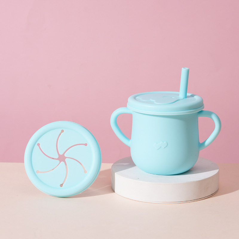 Taza de bebé de silicona transfronteriza con cubierta de bocadillos, taza de paja de grado alimenticio para niños, taza de bebida anti-caída para bebés