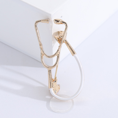 Fashionable, creative and personalized doctor stethoscope brooch, simple and natural clothing accessories, cardigan jacket, anti-exposure corsage