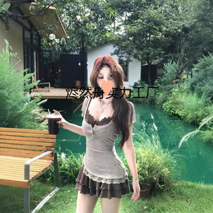 �����Lѩ�z�OӋ�е����B��ȹ�ļ�����ȹ�����������b