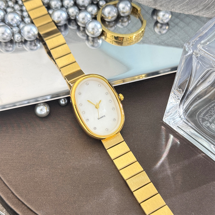 New Versatile Popular Cross-Border Fashion Watch Oval Diamond-Encrusted Mother-Of-Pearl Bamboo Strap Casual Girls Quartz Watch