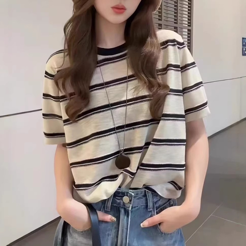 2026 New INS Casual Loose Slimming Round Neck Pullover Top for Women with Heart Pattern Stripes Short Sleeve Knit Shirt 2026 New INS Casual Loose Slimming Round Neck Pullover Top for Women with Heart Pattern Stripes Short Sleeve Knit Shirt