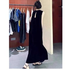 高级感真丝丝绒连衣裙洋气减龄后背设计黑色宽松桑蚕丝长裙2025秋