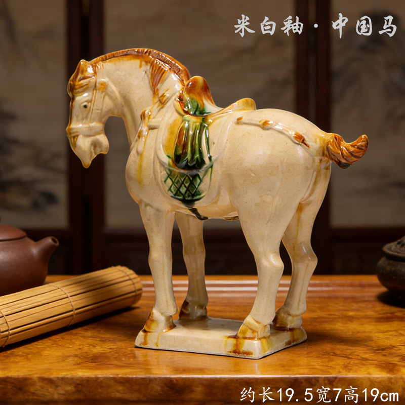 Tang tres coloridos caballos cerámicos decoraciones del año del caballo seis caballos Museo de caballos chinos artesanías decoraciones de sala de estar