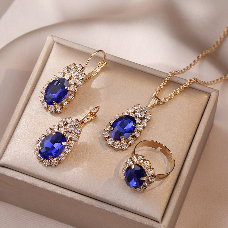collana donna rete rosso zircone nicchia versatile orecchini ciondolo set metallo clavicola catena fabbrica_voghion.com