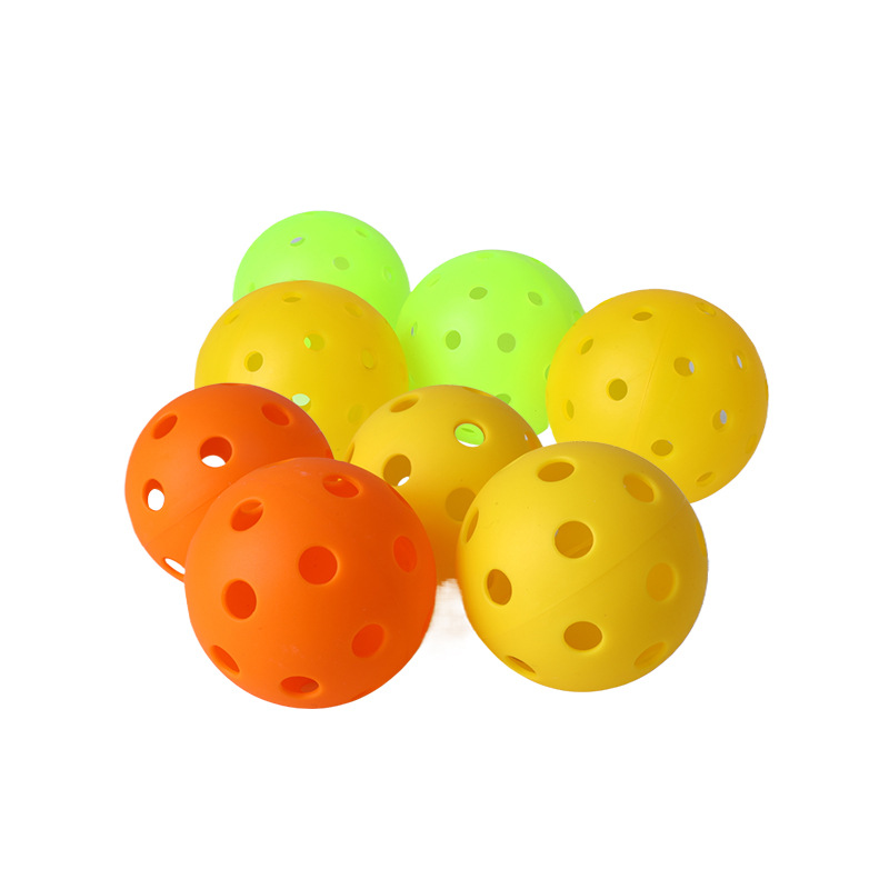 Venta caliente transfronteriza Pike Ball Suministros de práctica al aire libre Bola de agujero pequeño Entrenamiento de golf con agujeros moldeados Bola de agujero al por mayor
