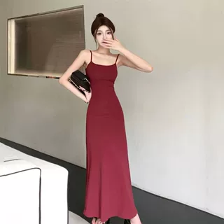 辣妹弹力吊带连衣裙子女夏季2025新款收腰显瘦一字肩内搭打底长裙