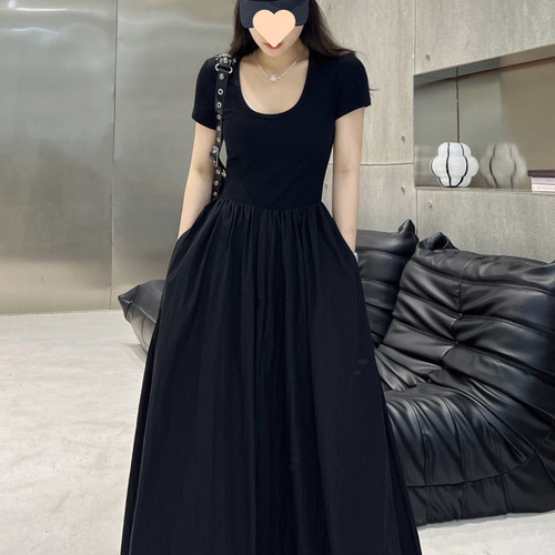 French Audrey Hepburn Style Spring Summer 2025 New Dress Slimming and Elegant High-Waisted Black Long Dress
