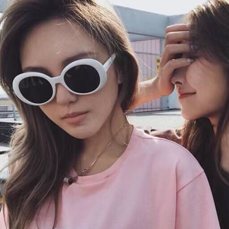 Sunglasses Image 4