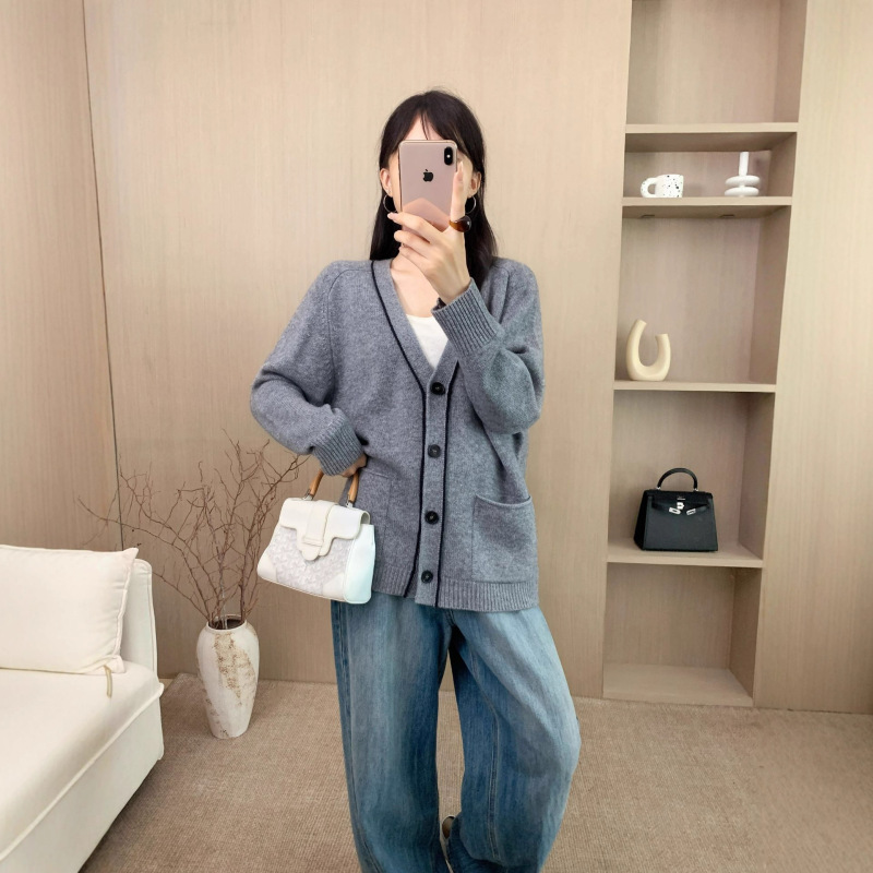 秋冬LP简约老钱风V领撞色宽松慵懒松弛感纽扣口袋开衫毛衣外套女|undefined