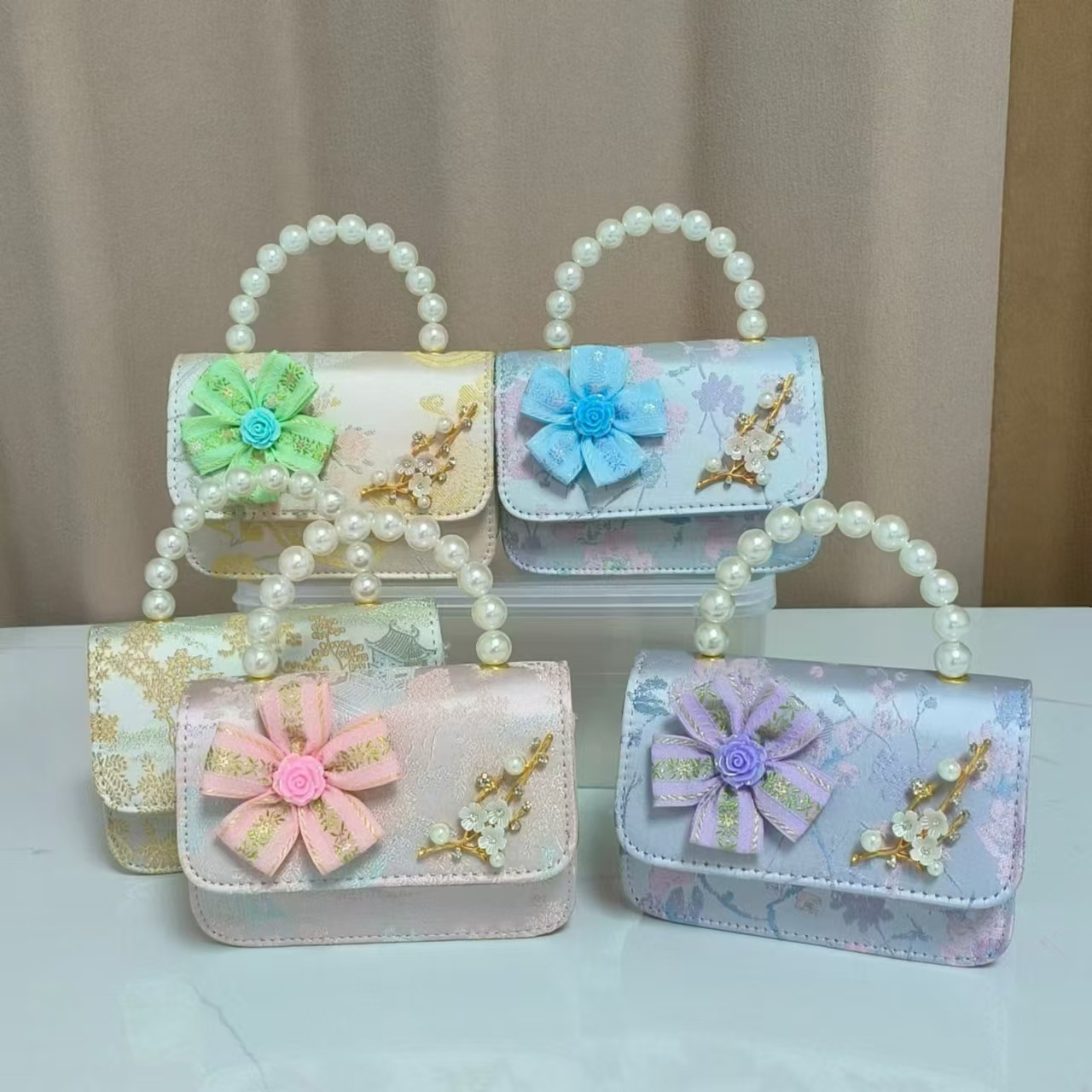 Bolsos infantiles de alto nivel, exquisitos antiguos, bolsos de cambio de niña, bolsos de mano de perlas de princesa, bolsos de almacenamiento