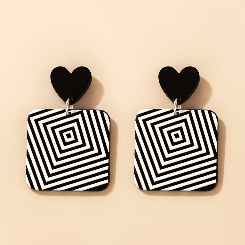 simple fashion black and white heart striped geometric shape resin earringspicture3