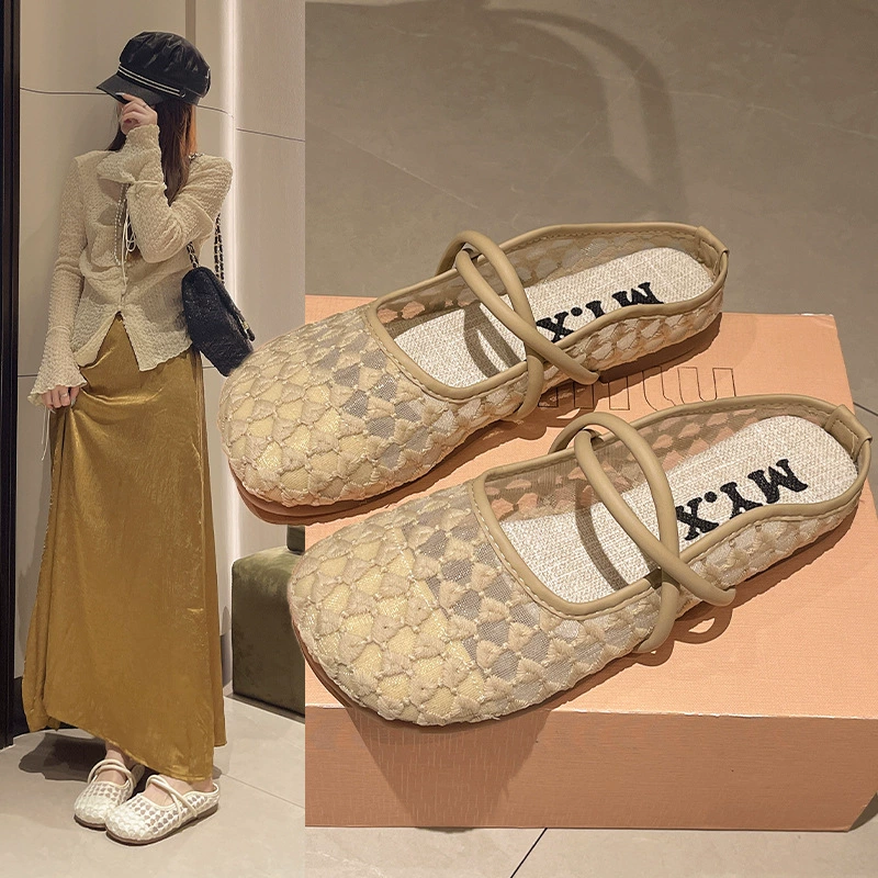 Баотоу наполовину тапочки женская внешняя одежда летом 2025 новая круглая сетка модная плоская подошва дышащая повседневная холодная тапочки