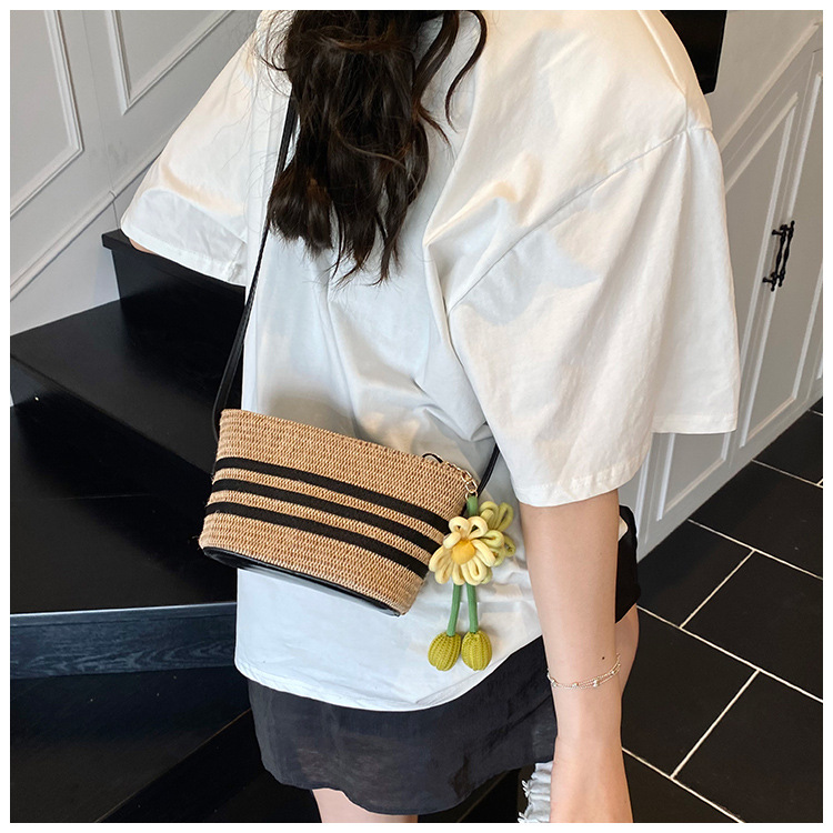 Fashionable small bag for women: New Summer 2025 colorful woven bucket bag, crossbody bag, vacation small single-shoulder bag undefined