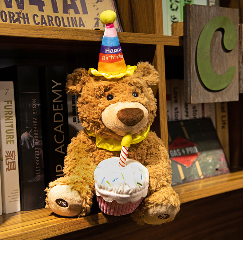 Oso de pastel de cumpleaños