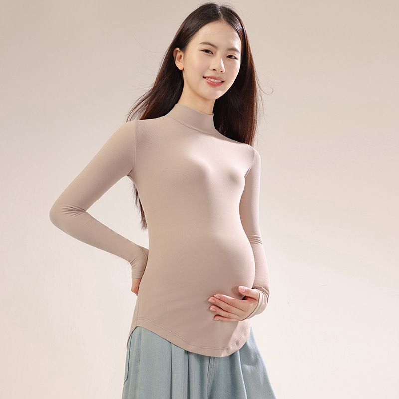 新しい春と秋の妊婦服の軽やかな保温下着の高弾半高襟の妊婦の家庭服の妊娠期間の外は底のシャツを着ます。|undefined