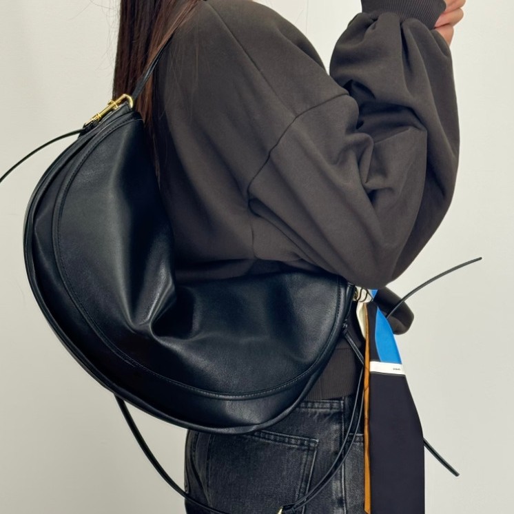 Triumph Home Autumn Halfmoon Saddle Bag Large Capacity Soft Cowhide Casual Commuting Single Shoulder Crossbody Women's Bag