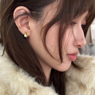 С�ֶ�ins���Ժ��s�OӋ���Ů�n��߼��Еr�аٴ����l���¶��h