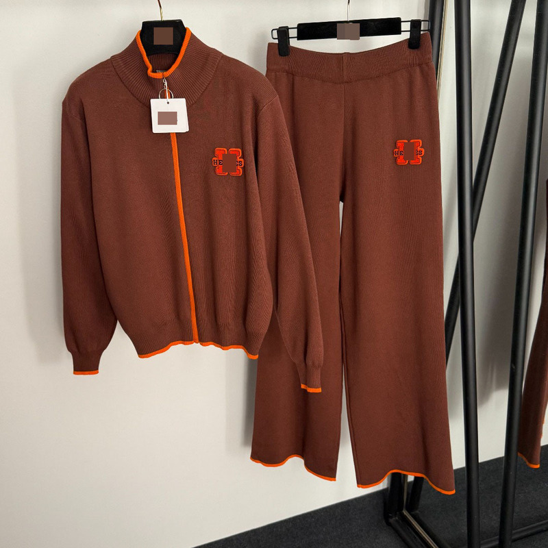 新款运动套装logo刺绣贴布 立领长袖拉链外套+拼色松紧腰休闲长裤|undefined